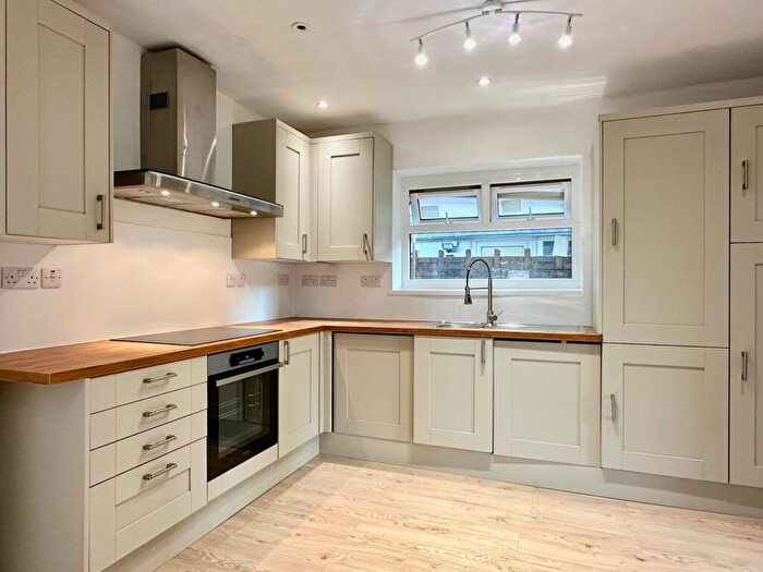 3 Bedroom Property To Rent In Pretyman Drive, Llandarcy, SA10