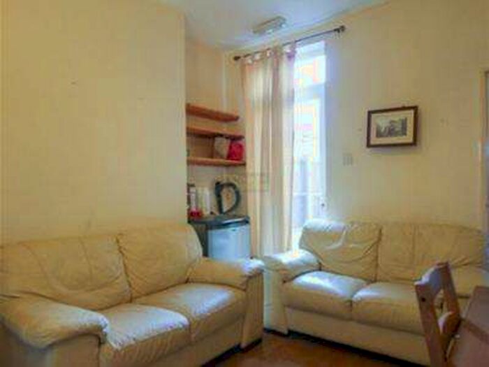 4 Bedroom Terraced House To Rent In 60 Gleave Road, Selly Oak, Birmingham, B29