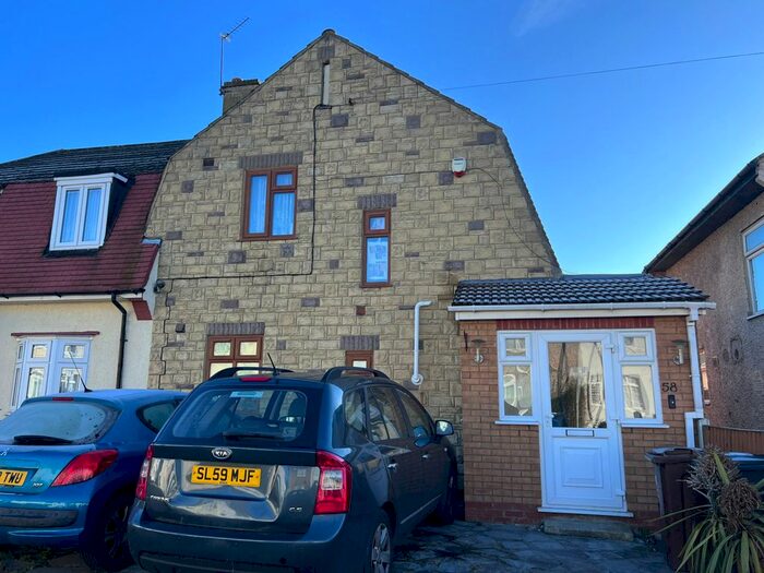 3 Bedroom Semi-Detached House To Rent In Gainsborough Road, Dagenham, RM8