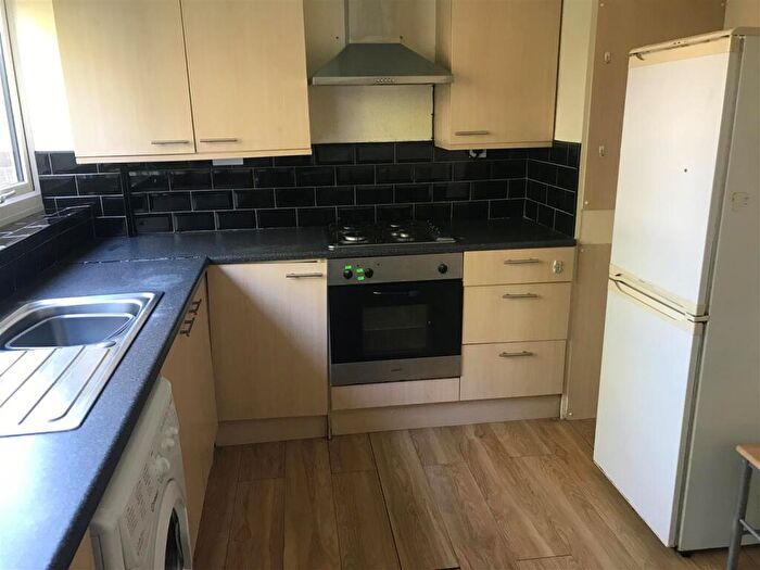 2 Bedroom Flat To Rent In Carpenter Road, Edgbaston, Birmingham, B15