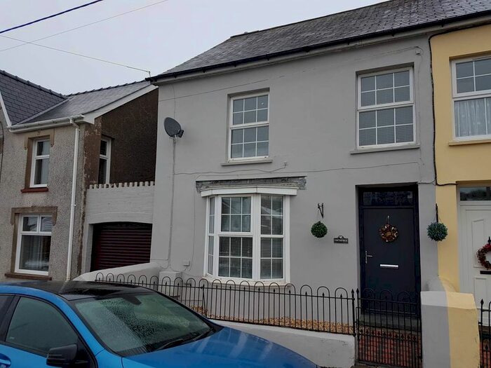 3 Bedroom Semi-Detached House To Rent In Gwynfryn, Cwmann, Lampeter, SA48