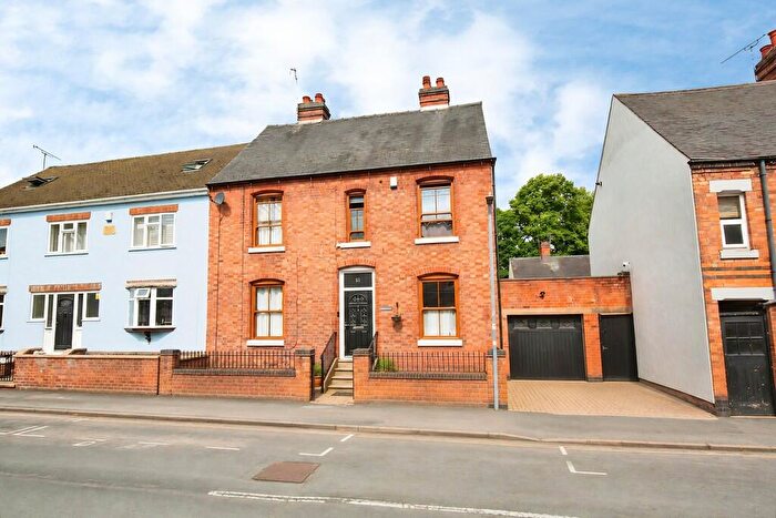 4 Bedroom Semi Detached House For Sale In Stafford Street, Atherstone, CV9