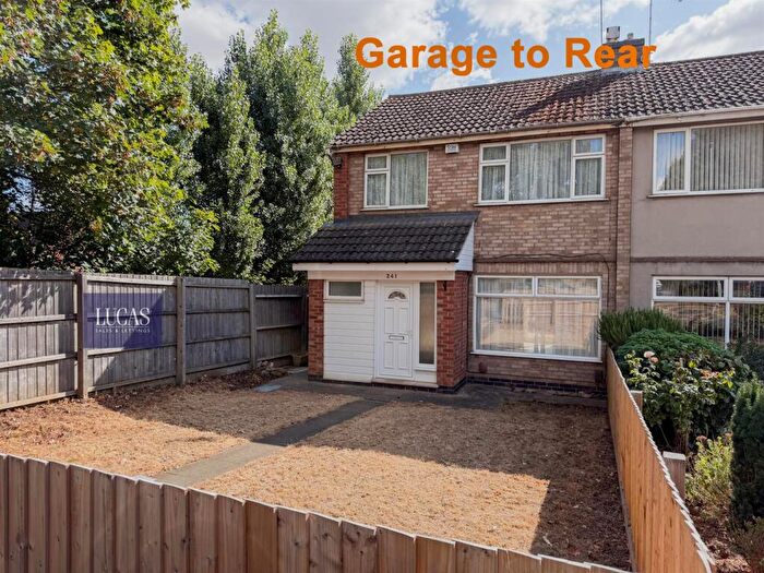 3 Bedroom End Of Terrace House For Sale In Windmill Avenue, Kettering, NN15