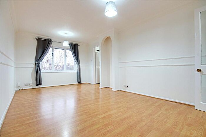 2 Bedroom Flat To Rent In John Gooch Drive, Enfield, EN2