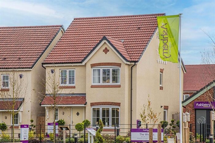 4 Bedroom Detached House For Sale In Stoke Albany Road, Desborough, Kettering, NN14