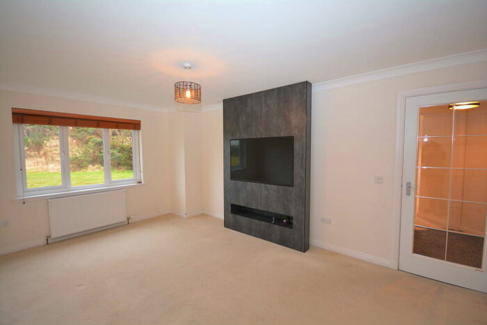 2 Bedroom Ground Flat To Rent In Pinewood Drive, Inverness, IV2