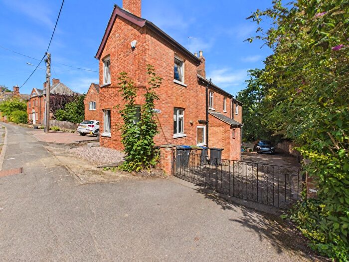 3 Bedroom Detached House For Sale In High Street, Guilsborough, NN6