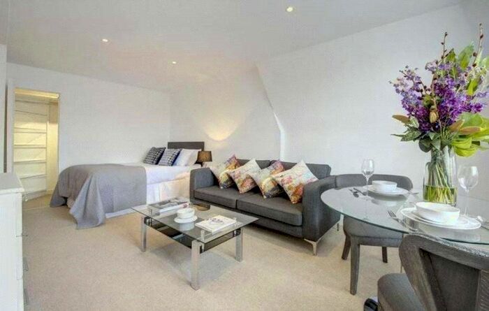 Studio To Rent In Hill Street, Mayfair, W1J
