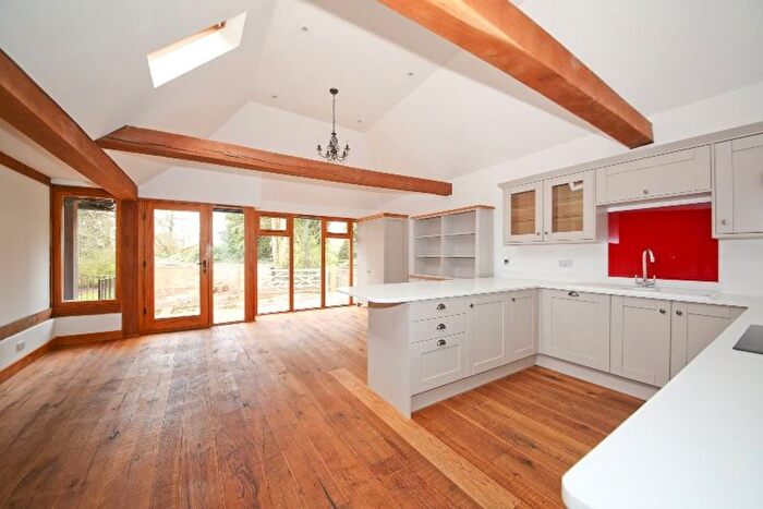 4 Bedroom Barn Conversion To Rent In Old Soar Road, Plaxtol, TN15