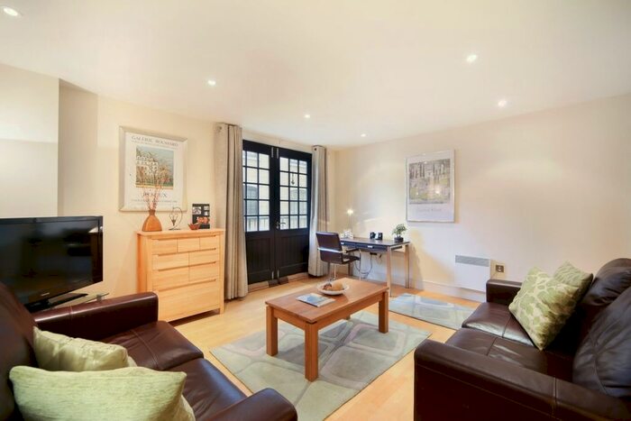 1 Bedroom Flat To Rent In Cayenne Court, London, SE1