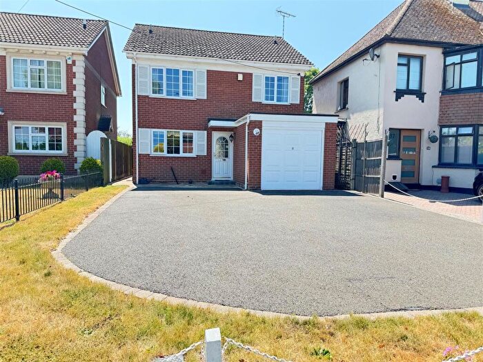 4 Bedroom Detached House For Sale In Great Wheatley Road, Rayleigh, SS6