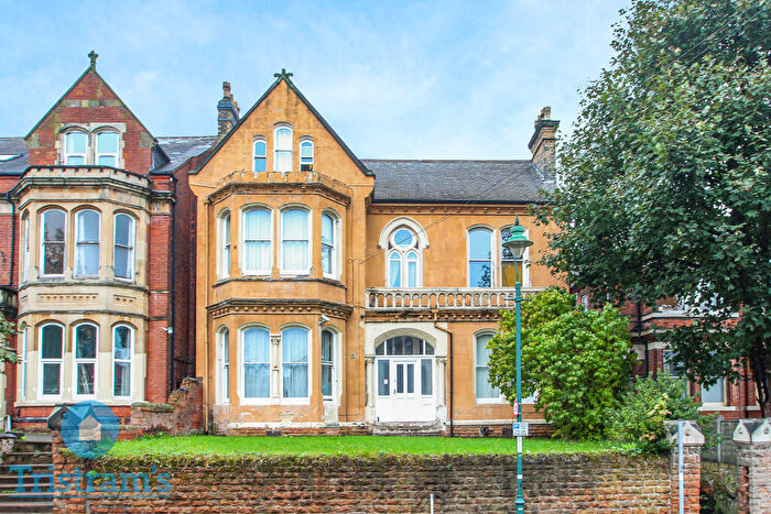 1 Bedroom Detached House To Rent In Burns Street, Nottingham, NG7