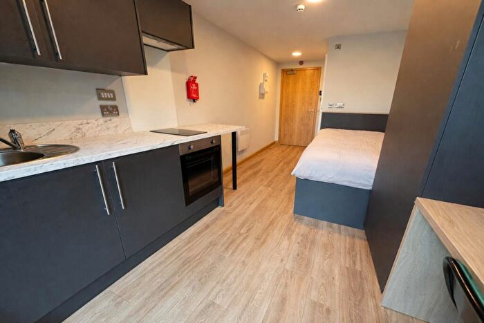 1 Bedroom Flat To Rent In Heathcoat Street, Nottingham, Nottinghamshire, NG1