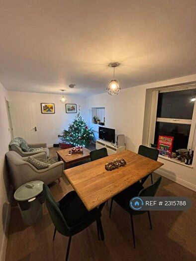 2 Bedroom Flat To Rent In Bury Road, Rawtenstall, Rossendale, BB4