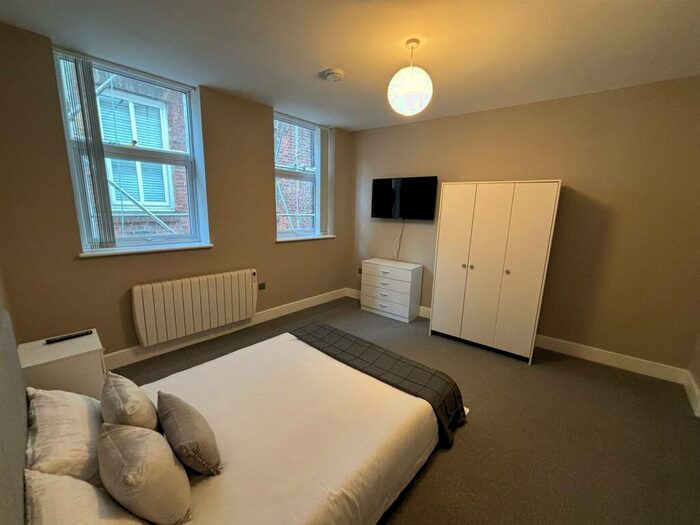 1 Bedroom Flat To Rent In Bedford Chambers, HU1