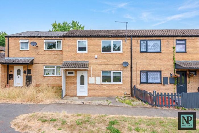 3 Bedroom Terraced House To Rent In Trefoil, Tamworth, B77