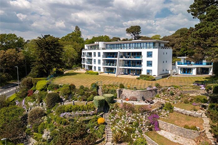 3 Bedroom Flat To Rent In Chatsworth, Westminster Road, Branksome Chine, BH13