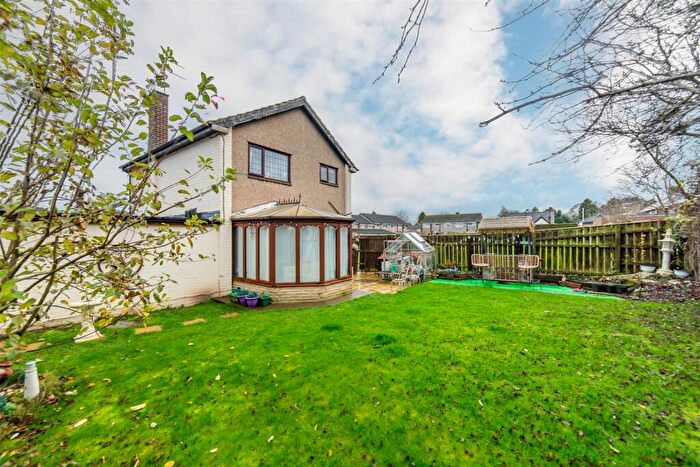 3 Bedroom Detached House For Sale In Pont View, Ponteland, NE20
