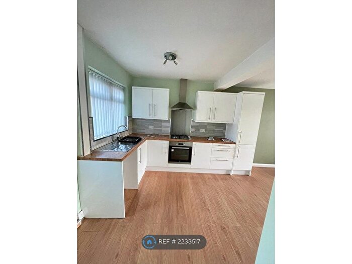 3 Bedroom Semi-Detached House To Rent In Wilson Drive, Rotherham, S65