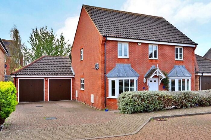 4 Bedroom Detached House For Sale In Thorpeness Croft, Tattenhoe, Milton Keynes, MK4