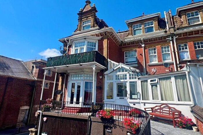 Studio To Rent In Queens Park Road, Paignton, TQ4