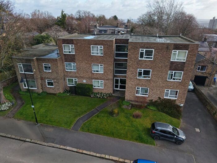 2 Bedroom Flat For Sale In Sale Hill, Sheffield, S10