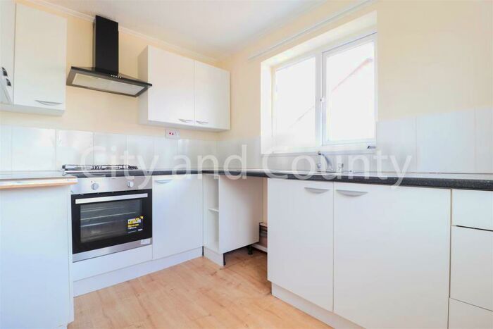 2 Bedroom Flat To Rent In Star Mews, Eastfield, Peterborough, PE1