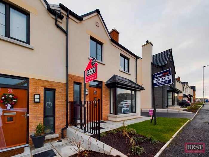 3 Bedroom Property For Sale In Hillcrest Heights, Bessbrook, Newry, BT35