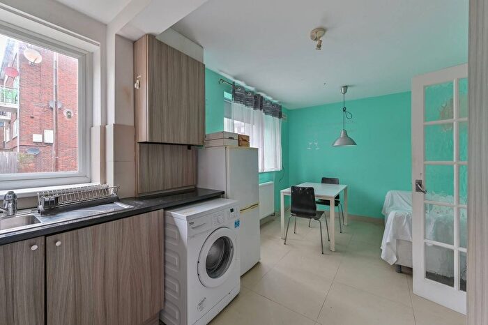 4 Bedroom End Terrace House For Sale In Ewen Crescent, Tulse Hill, London, SW2