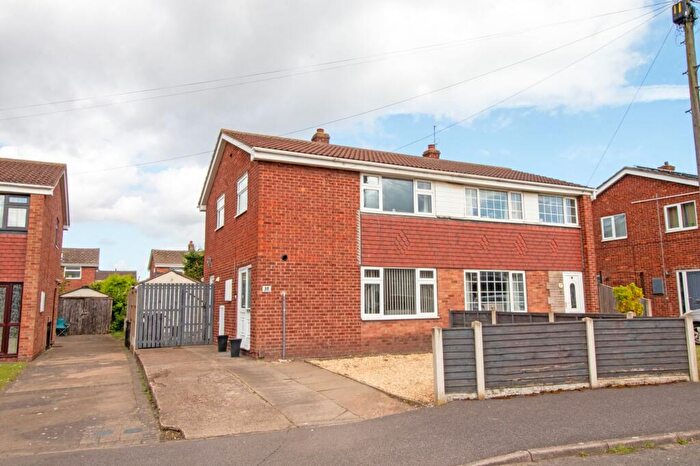 3 Bedroom Semi Detached House For Sale In West View, Bottesford, Scunthorpe, DN17