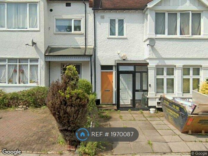 2 Bedroom Flat To Rent In Sunny Gardens Road, London, NW4