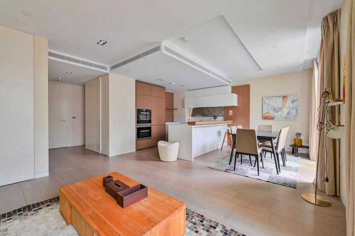 2 Bedroom Flat To Rent In Pearson Square, Marylebone, London, W1T