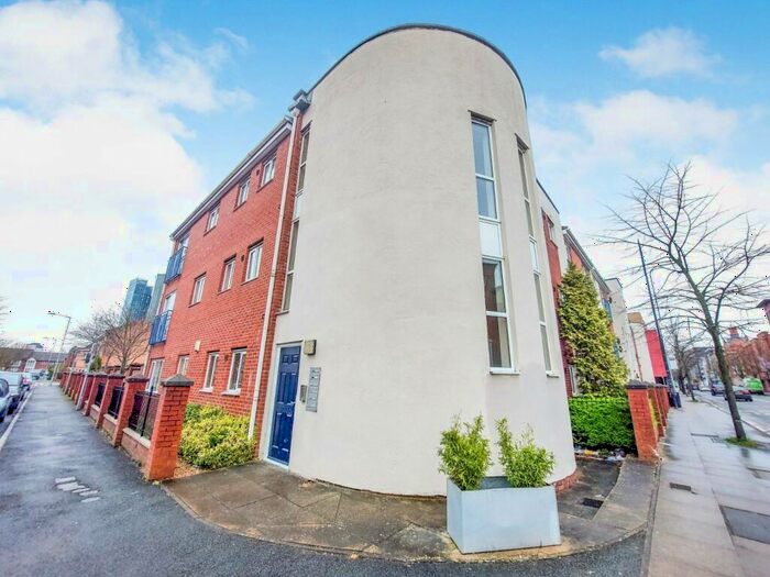 2 Bedroom Flat To Rent In A Mallow Street, Hulme, Manchester, M15