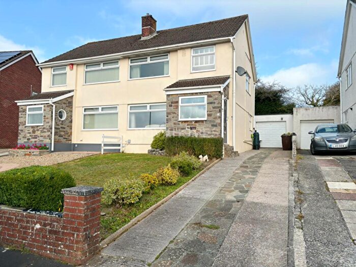 4 Bedroom Semi-Detached House For Sale In Ashleigh Close, Tamerton Foliot, PL5