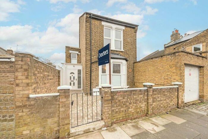 2 Bedroom Detached House To Rent In Avenue Road, London, N15