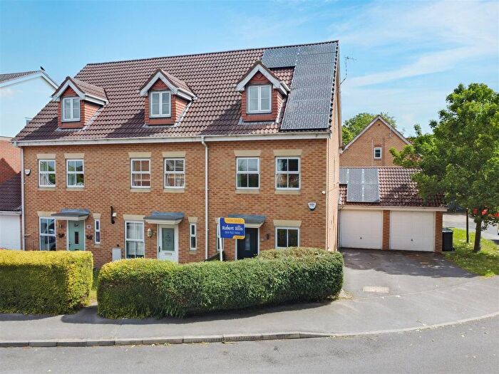 3 Bedroom Semi-Detached House For Sale In Topliff Road, Chilwell, NG9