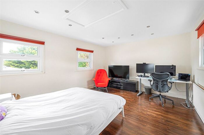 5 Bedroom Detached House For Sale In Bromley Common, Bromley, BR2