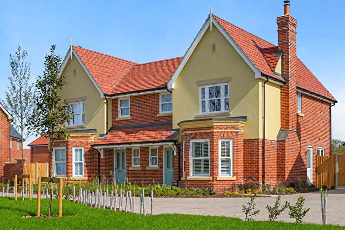 3 Bedroom Semi Detached House For Sale In Lawford Green, Manningtree, CO11