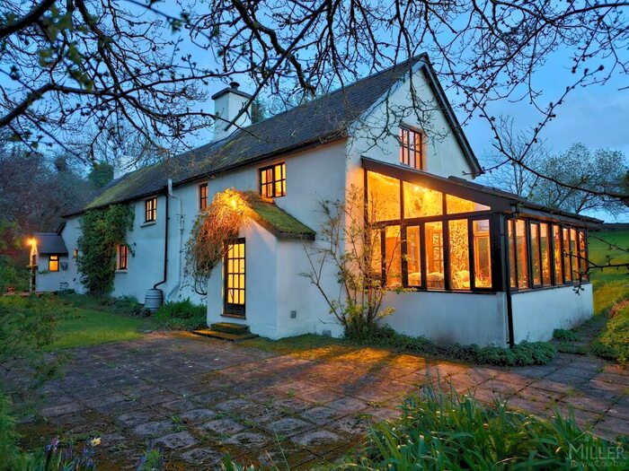 5 Bedroom Detached House For Sale In Bridewstowe, Okehampton, EX20