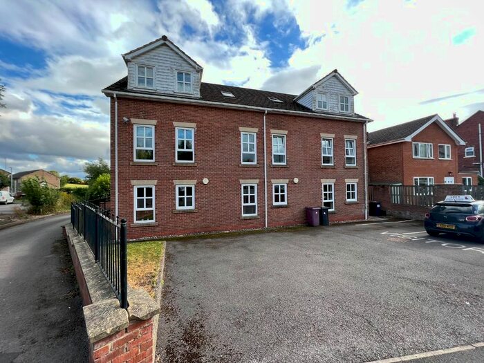 2 Bedroom Flat To Rent In Holbrook House, Chesterfield, Derbyshire, S42