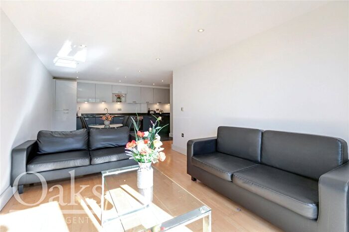 2 Bedroom Flat For Sale In Streatham Place, Streatham Hill, SW2