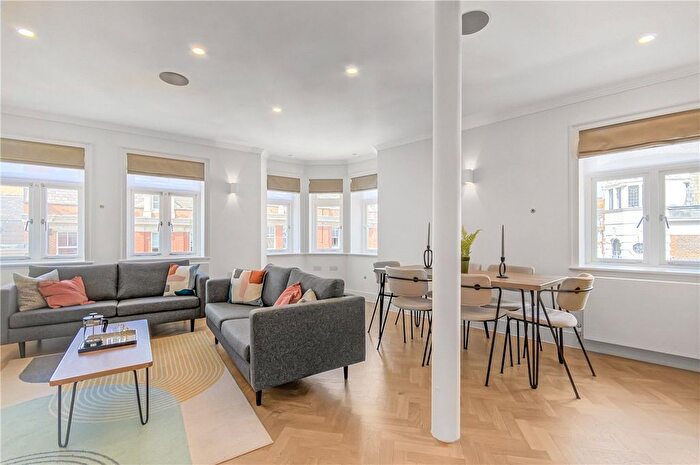 3 Bedroom Flat To Rent In New Cavendish Street, Marylebone, London, W1G