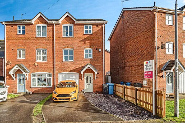 3 Bedroom Semi-Detached House For Sale In Briarwood Close, Bransholme, Hull, HU7