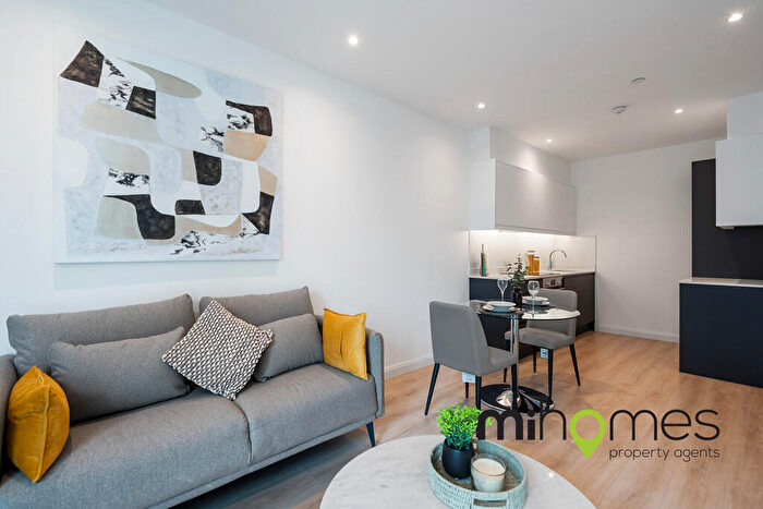 2 Bedroom Apartment To Rent In Chesterfield House, Slough, SL1