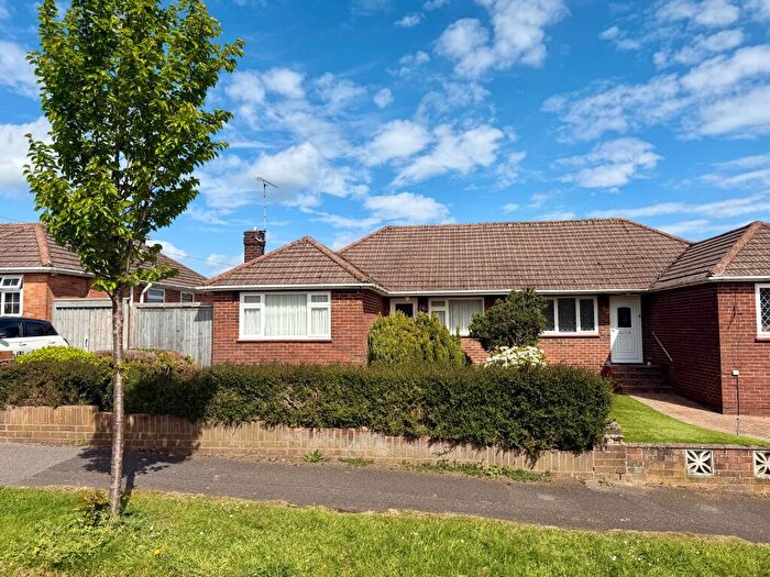3 Bedroom Semi-Detached Bungalow For Sale In West End, Southampton, SO30