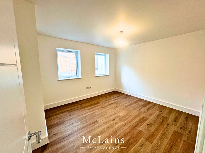 1 Bedroom Flat To Rent In -Bed Flat On Seymour Ave, Luton, Bedfordshire, LU1