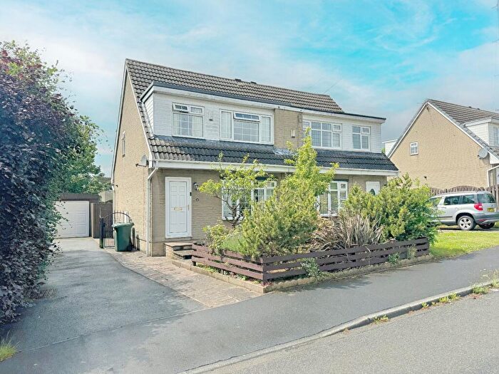3 Bedroom Semi-Detached House For Sale In Oakroyd Road, Wibsey, Bradford, BD6
