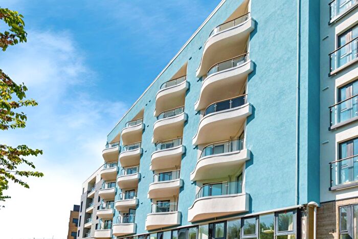 2 Bedroom Property To Rent In Sapphire Court, Southampton, SO14