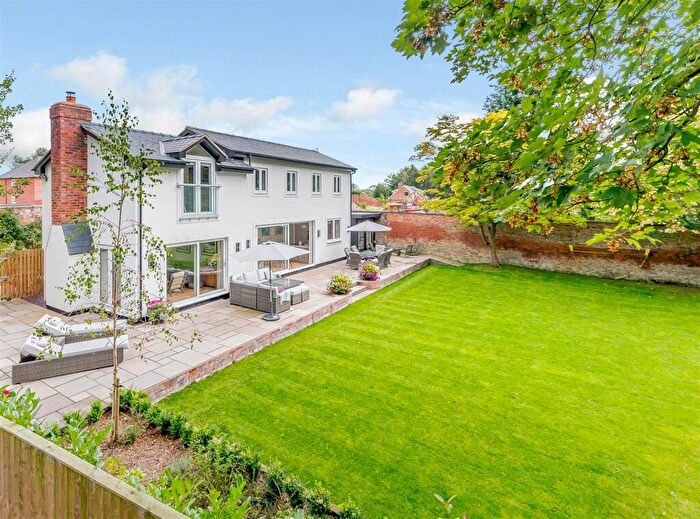 5 Bedroom Detached House For Sale In Pepper Street, Christleton, Chester, CH3