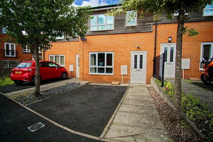 3 Bedroom Property To Rent In Maple Leaf Close, Ingol, Preston, PR2